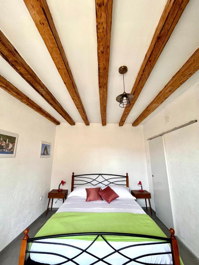 Val Comeza Hotel Komiza Exterior photo